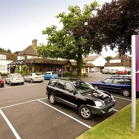 Premier Inn Gatwick Crawley-2
